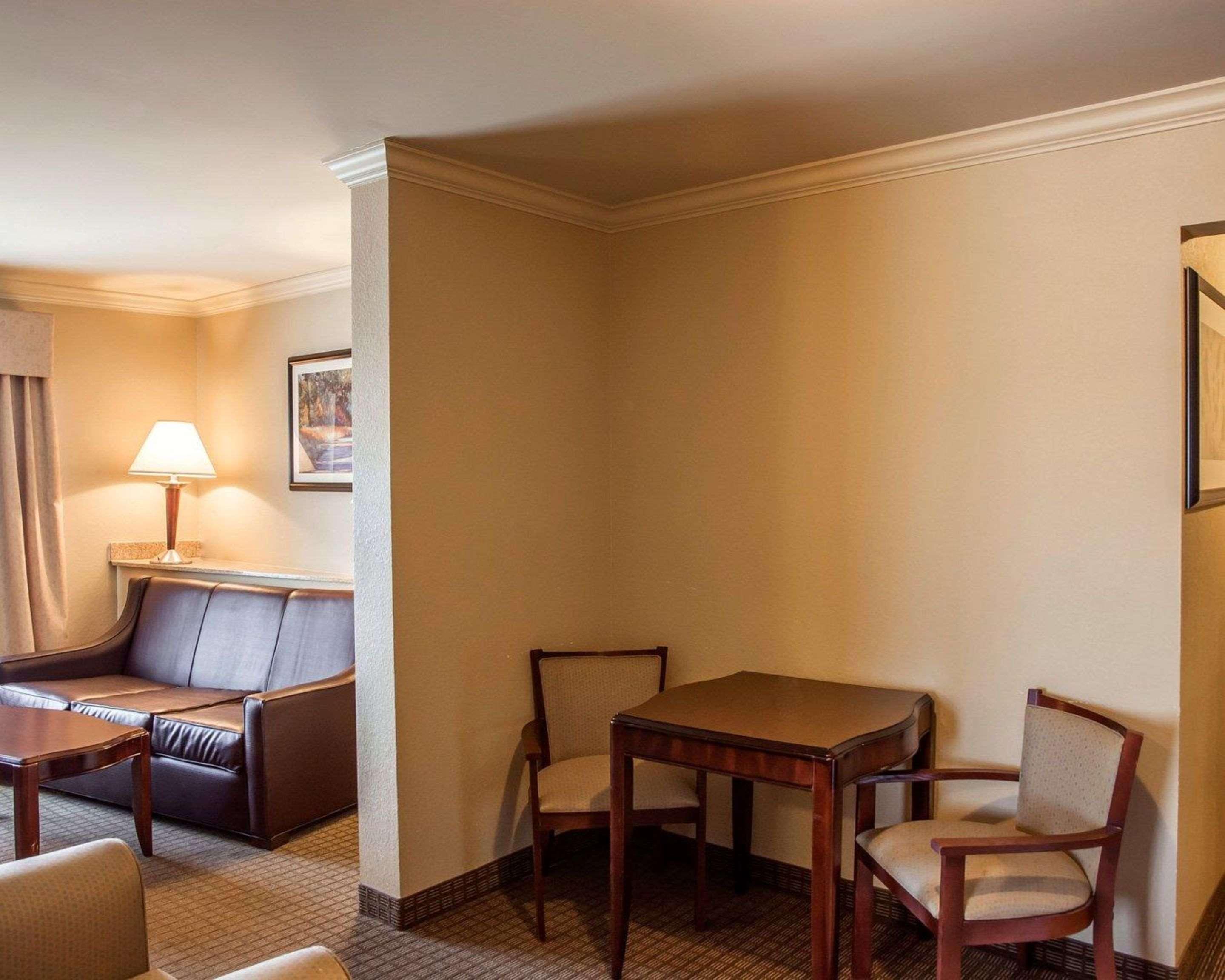 Comfort Cincinnati North 3*