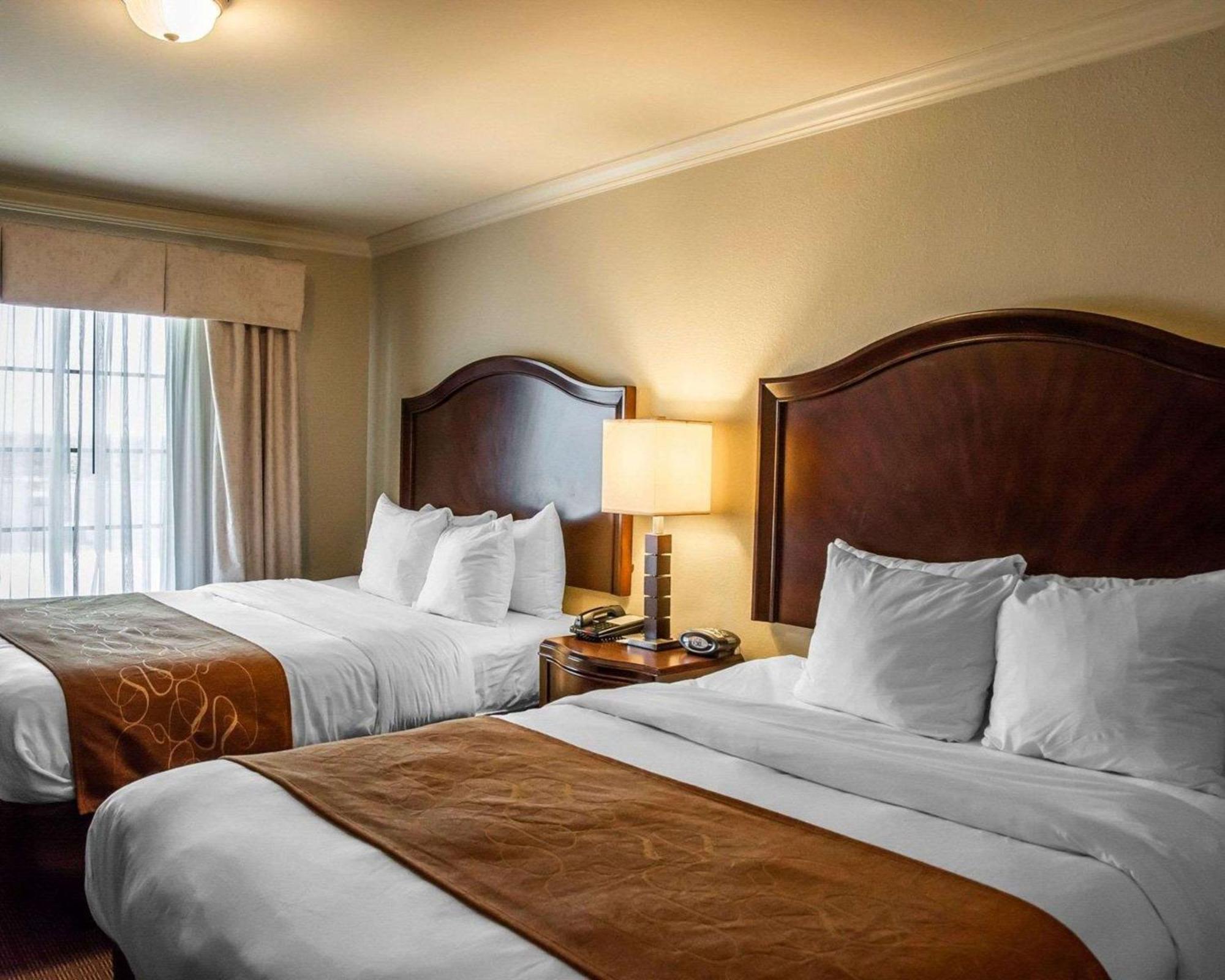 Hotel Comfort Cincinnati North 3*
