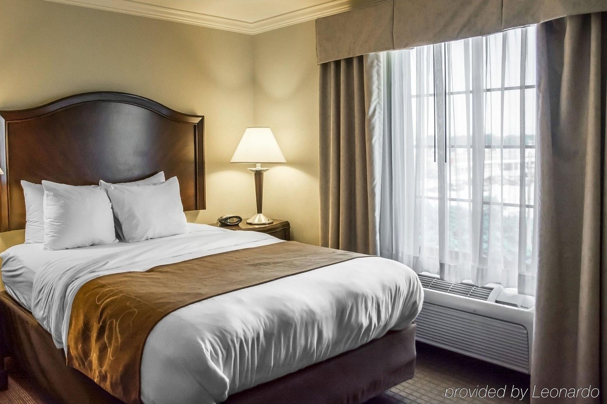 Comfort Cincinnati North Hotel 3*