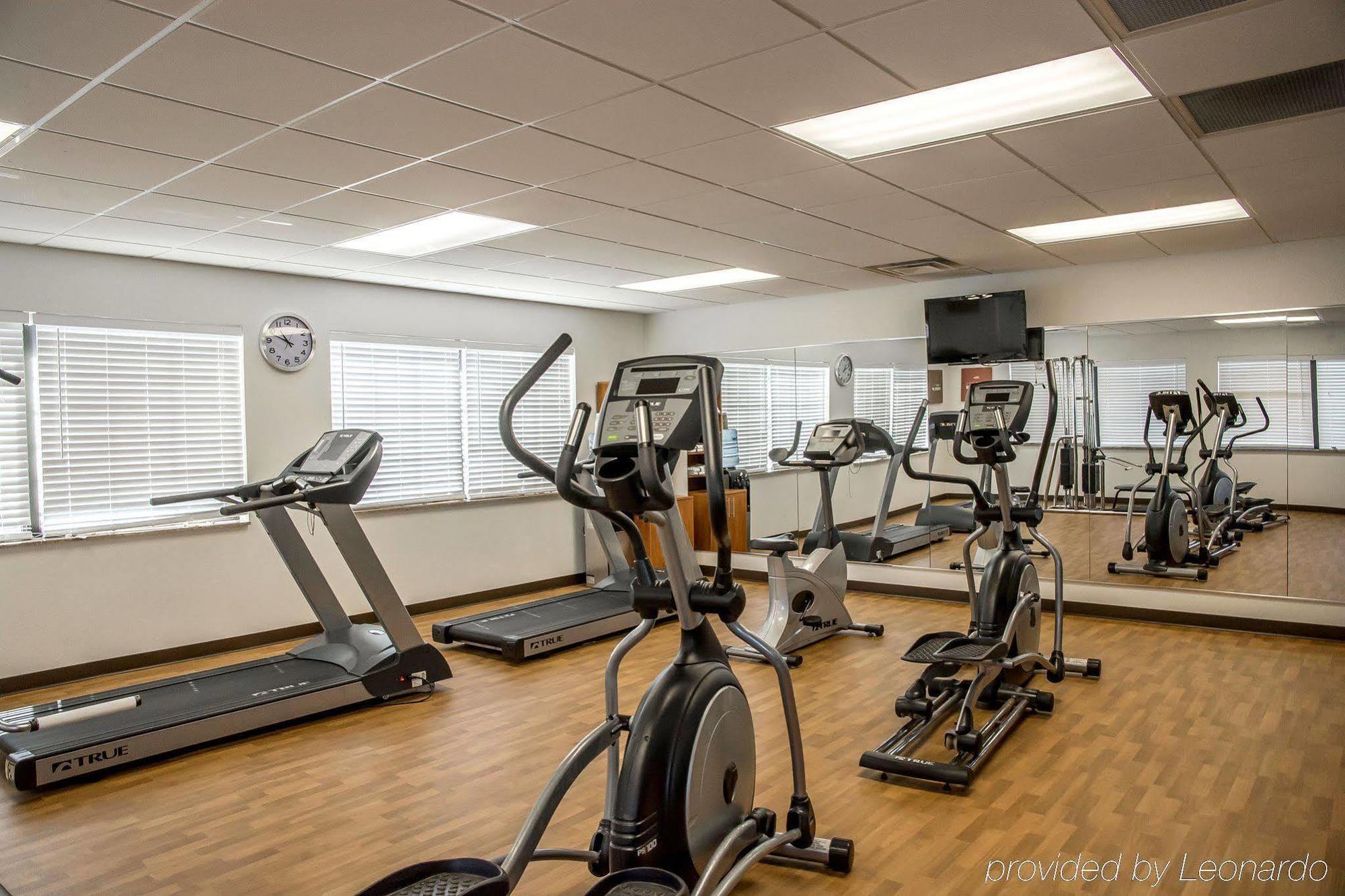 Comfort Cincinnati North Hotel 3*
