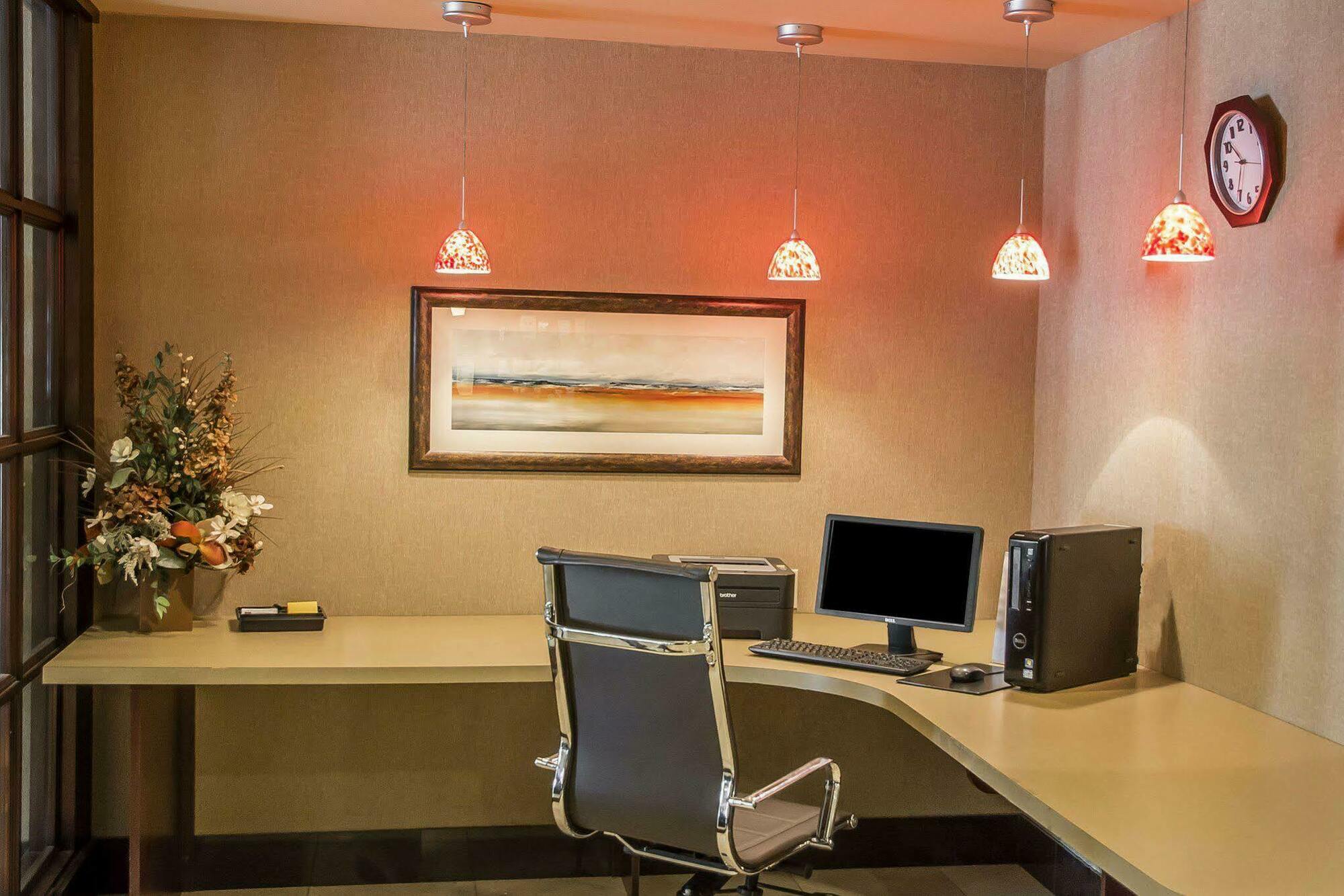 Hotel Comfort Cincinnati North 3*